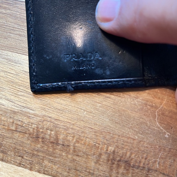 Prada Authentic Black Leather 6 Key Case Holder. P113 - Picture 9 of 16